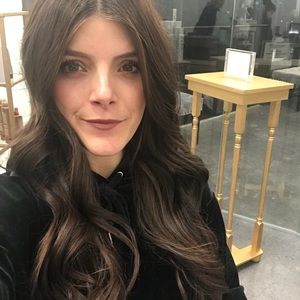 Meet your Posher, Anna